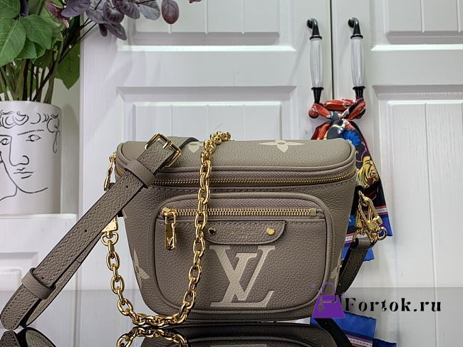 Fortok Louis Vuitton Mini Bumbag Bicolor M82335 17x12x9.5cm - 1