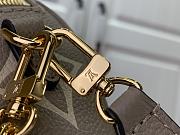 Fortok Louis Vuitton Mini Bumbag Bicolor M82335 17x12x9.5cm - 5