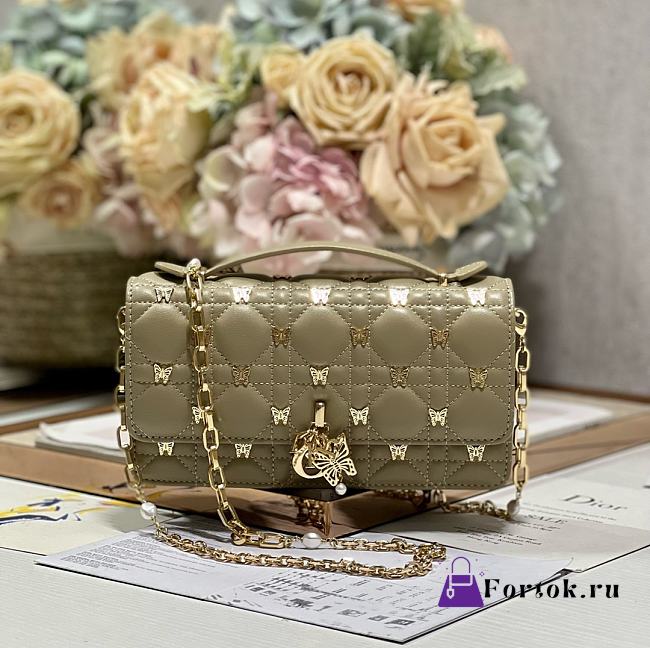 Fortok Dior Mini Miss Bag Green Cannage Lambskin with Gold-Finish Butterfly Studs 21x11.5x4.5cm - 1