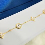 Fortok Louis Vuitton Presbyopia Peach Heart White Fritillary Bracelet Gold - 3