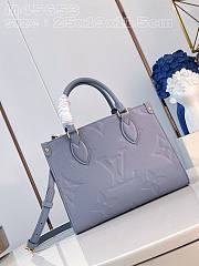 Fortok Louis Vuitton  Onthego Monogram Empreinte Leather Bag Light Blue M45653 25x19x11.5cm - 3