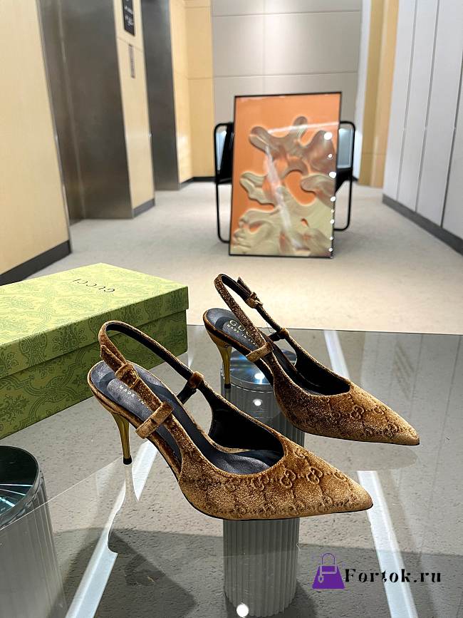 Fortok Gucci GG Velvet Slingback Pumps in Brown - 1