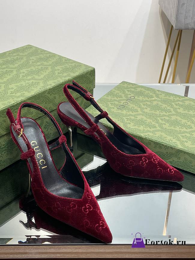 Fortok Gucci GG Velvet Slingback Pumps in Burgundy - 1