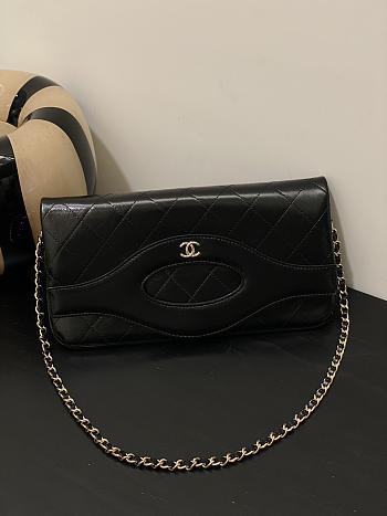 Fortok Chanel Shiny Crumpled Calfskin Small 31 Pouch Black 25x12.5cm