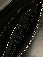 Fortok Chanel Shiny Crumpled Calfskin Small 31 Pouch Black 25x12.5cm - 4
