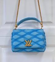 Fortok Louis Vuitton GO-14 Twist Bag Blue M22891 23x16x10cm - 1