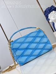 Fortok Louis Vuitton GO-14 Twist Bag Blue M22891 23x16x10cm - 4