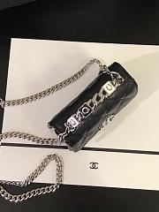 Fortok Chanel 22S Buckle Handle Cowhide Small Square Bag Black 13×10×5cm - 4