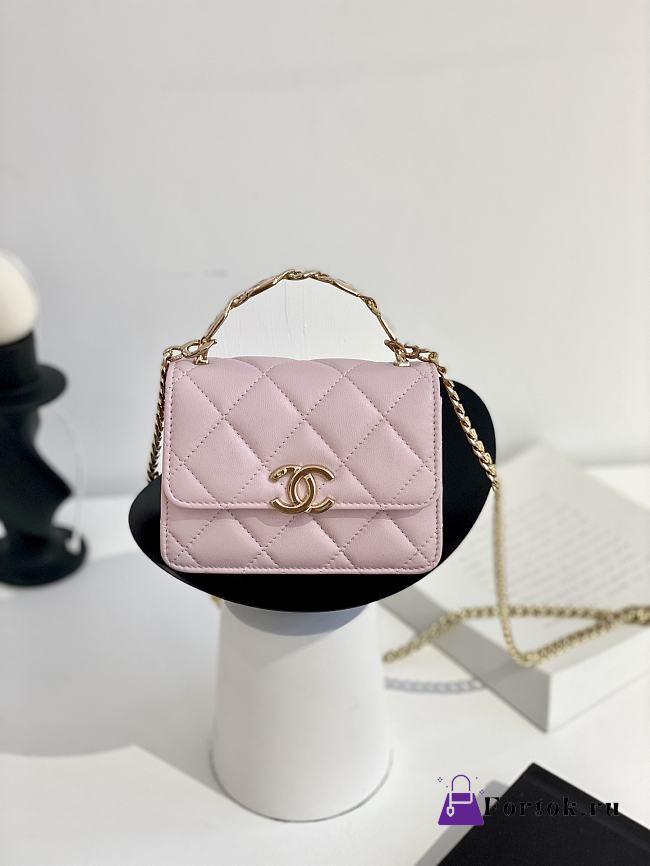Fortok Chanel 22S Buckle Handle Cowhide Small Square Bag Pink 13×10×5cm - 1