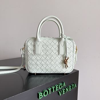 Fortok Bottega Veneta Gateway Shoulder Bag White 23.5x17.5x9cm