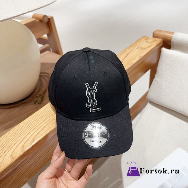 Fortok Saint Laurent Letter Embroidered Baseball Cap Black/White  - 1