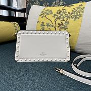 Fortok Valentino Garavani Rockstud Leather Clutch Bag White 28cm - 6