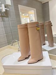 Fortok Givenchy 4G Logo Boots in Beige - 5
