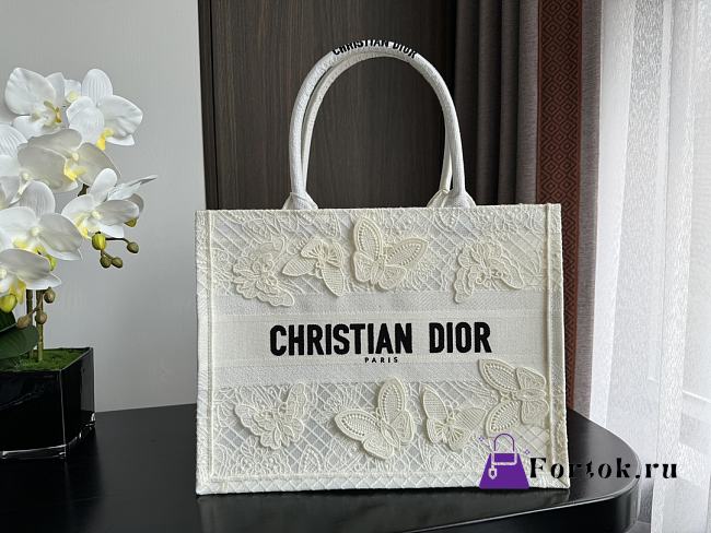 Fortok Dior Medium Dior Book Tote White D-lace Butterfly 36.5x28x16.5cm - 1