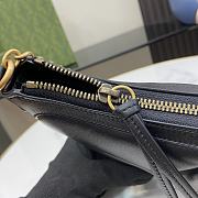 Fortok Gucci GG Marmont Small Matelassé Leather Shoulder Bag Black 777263 17x26x4cm - 3