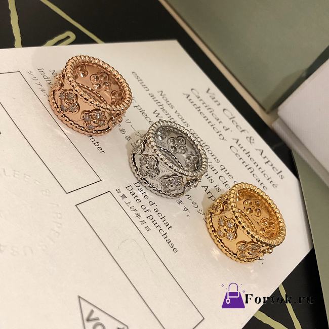Fortok Van Cleef & Arpels Perlée Clovers Ring in Rose Gold/Gold/Silver - 1