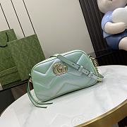 Fortok Gucci GG Marmont Shoulder Bag In Green Iridescent Leather 447632 13x24x7cm - 1