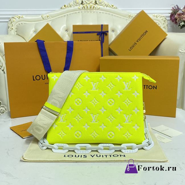 Fortok Louis Vuitton Coussin PM Bag Fluorescent Yellow M20843 26x20x12cm - 1