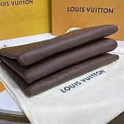 Fortok Louis Vuitton Coussin MM Bag Taupe M21276 34x24x12cm - 6