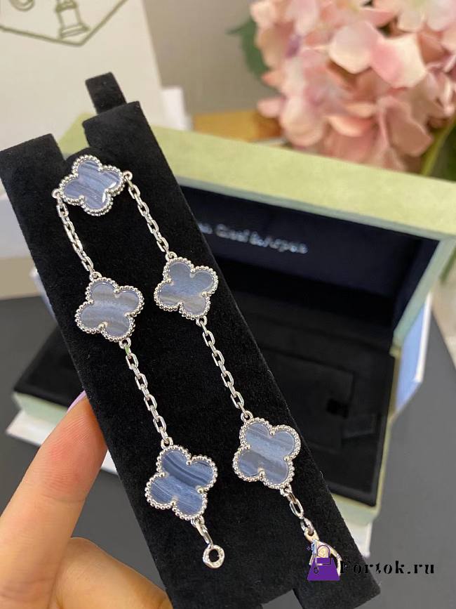 Fortok Van Cleef & Arpels Blue Pattern Five-leaf Clover Bracelet - 1