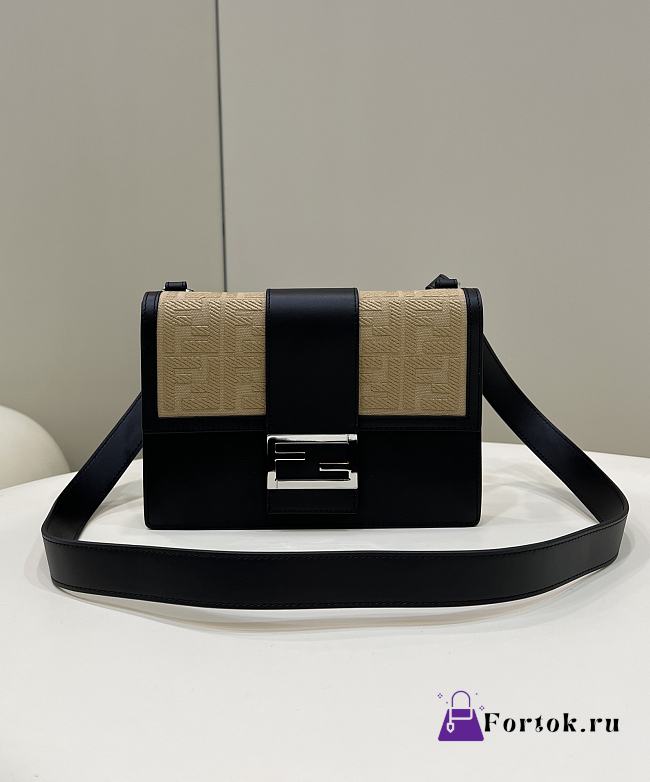 Fortok Fendi Natural & Black Flat Baguette Ff-jacquard Leather Crossbody Bag 8375 23x2x16cm - 1