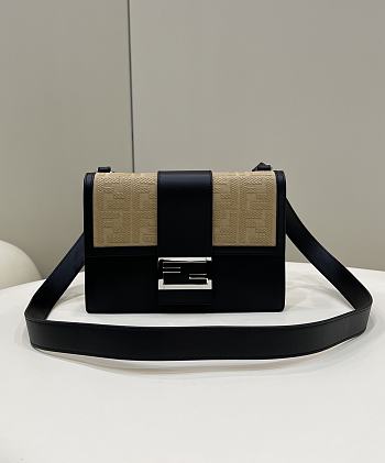 Fortok Fendi Natural & Black Flat Baguette Ff-jacquard Leather Crossbody Bag 8375 23x2x16cm