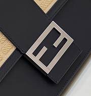 Fortok Fendi Natural & Black Flat Baguette Ff-jacquard Leather Crossbody Bag 8375 23x2x16cm - 2