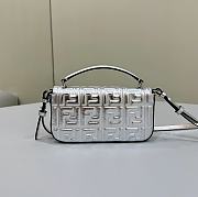 Fortok Fendi Silver Craquele Leather Baguette Bag 8620C 18.5x2.5x10cm - 3