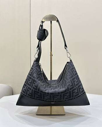 Fortok Fendi After Crossbody Bag Black 8631 33.5x23cm 