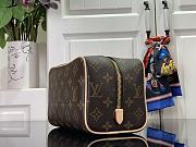 Fortok Louis Vuitton Locker Dopp Kit Bag Brown M83112 23x13x12cm - 4
