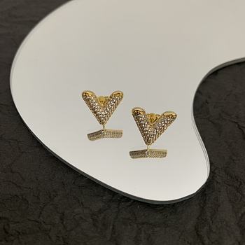 Fortok Louis Vuitton Essential V Letter Earings