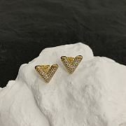 Fortok Louis Vuitton Essential V Letter Earings - 3