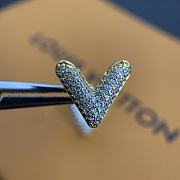 Fortok Louis Vuitton Essential V Letter Earings - 2