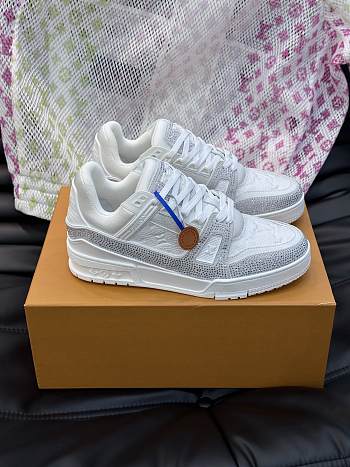 Fortok Louis Vuitton Trainer Sneakers in White Crystal