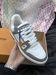Fortok Louis Vuitton Trainer Sneakers in Grey Crystal - 2