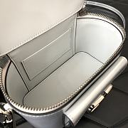 Fortok Valentino Garavani Leather Loco Vanity Case in Silver 16.5x10x7.5cm - 6