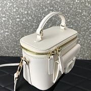 Fortok Valentino Garavani Leather Loco Vanity Case in White 16.5x10x7.5cm - 2