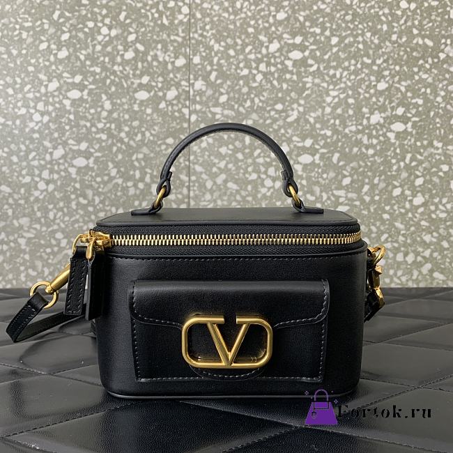 Fortok Valentino Garavani Leather Loco Vanity Case in Black 16.5x10x7.5cm - 1
