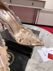 Fortok Christin Louboutin Degraqueen Embellished Pumps in Gold - 6