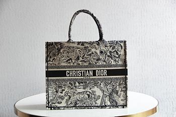 Fortok Dior Book Tote Black and White Toile de Jouy Reverse Embroidery 36x27x16cm