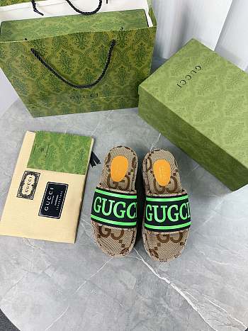 Fortok Gucci Thick-soled Slippers in Beige, Black & Green