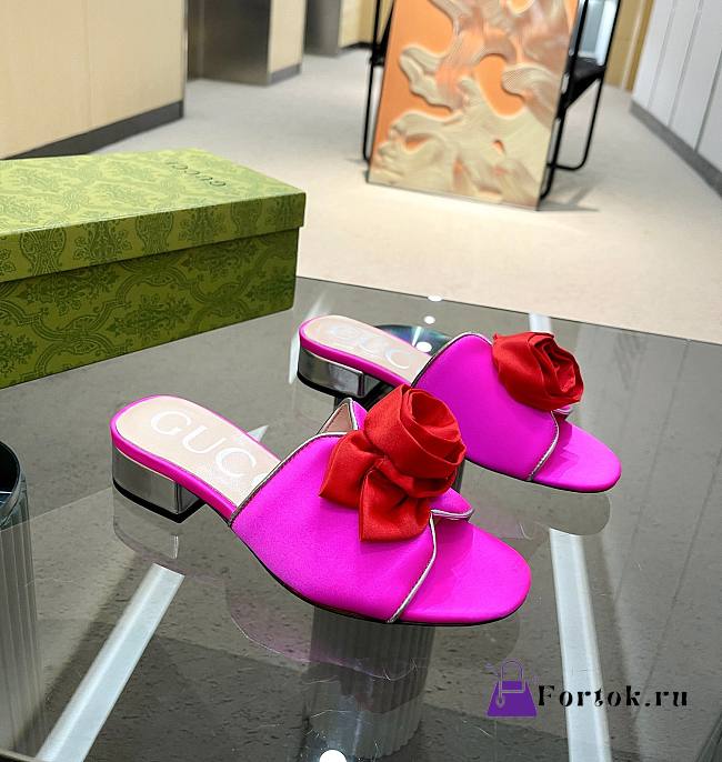 Fortok Gucci Rose Heel Sandals in Pink - 1