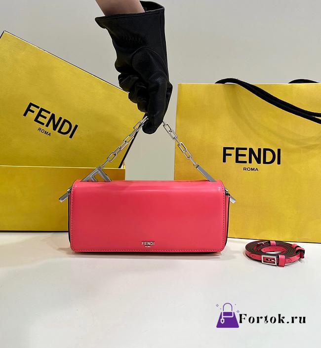 Fortok Fendi First Sight Handbag in Pink 8609 22.5x5x10.5cm - 1