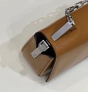 Fortok Fendi First Sight Handbag in Brown 8609 22.5x5x10.5cm - 2
