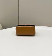 Fortok Fendi First Sight Handbag in Brown 8609S 13x5x8cm - 4