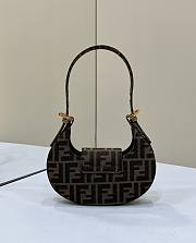 Fortok Fendi Cookie Mini Hobo Bag FF Presbyopia Brown 8556 19x3.5x10cm - 5