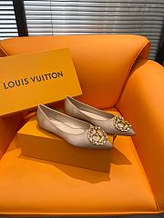 Fortok Louis Vuitton Diamond Buckle Slingback Pumps Beige - 6