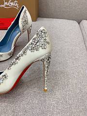 Fortok Christian Louboutin White Satin Brodiriza Embellished Pumps - 3