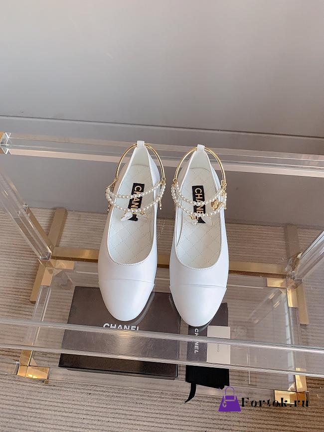 Fortok Chanel Patent Calfskin Cap Toe Ankle Chain Ballerina Flats White - 1