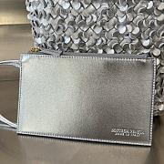 Fortok Bottega Veneta Silver Metallic Cabat Bucket Bag 762687 35.5x21x13cm - 2